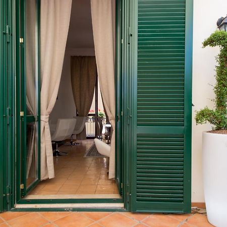 Boutique Apartment Al Duomo Σαλέρνο Εξωτερικό φωτογραφία
