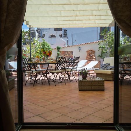 Boutique Apartment Al Duomo Σαλέρνο Εξωτερικό φωτογραφία