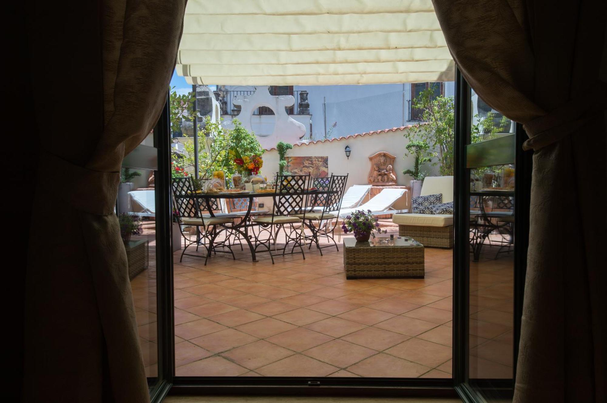 Boutique Apartment Al Duomo Σαλέρνο Εξωτερικό φωτογραφία