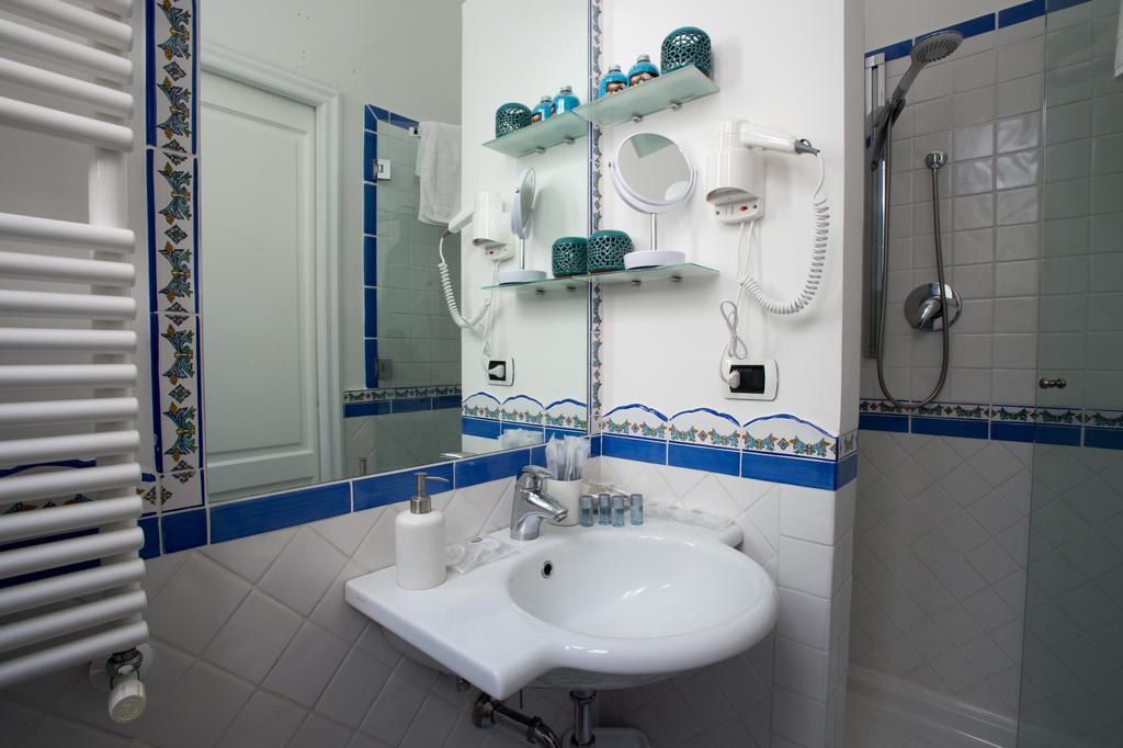 Boutique Apartment Al Duomo Σαλέρνο Εξωτερικό φωτογραφία