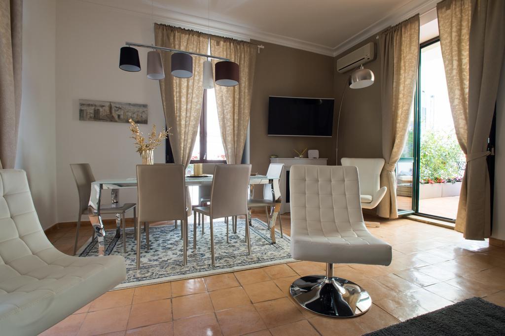 Boutique Apartment Al Duomo Σαλέρνο Εξωτερικό φωτογραφία