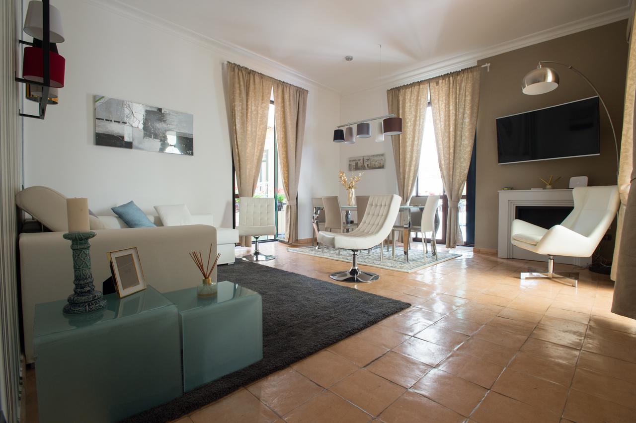 Boutique Apartment Al Duomo Σαλέρνο Εξωτερικό φωτογραφία